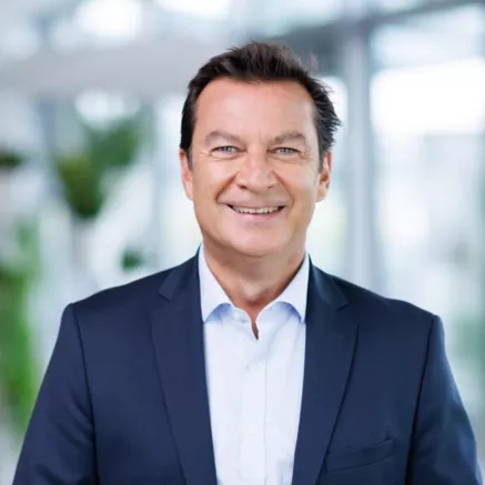 Headshot of Gabriel Rotella​ 